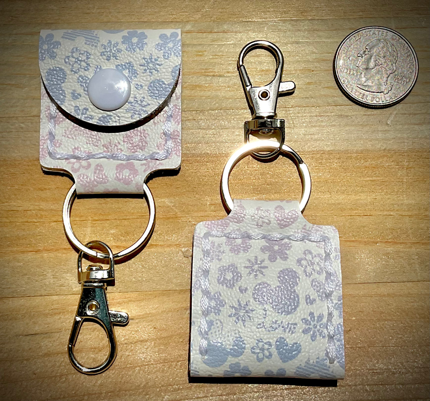 Coin/Quarter Holder Keychain - Mouse Head Ombre