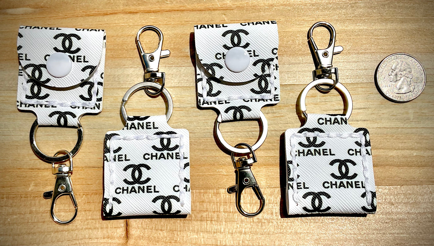 Coin/Quarter Holder Keychain - White and Black Luxe