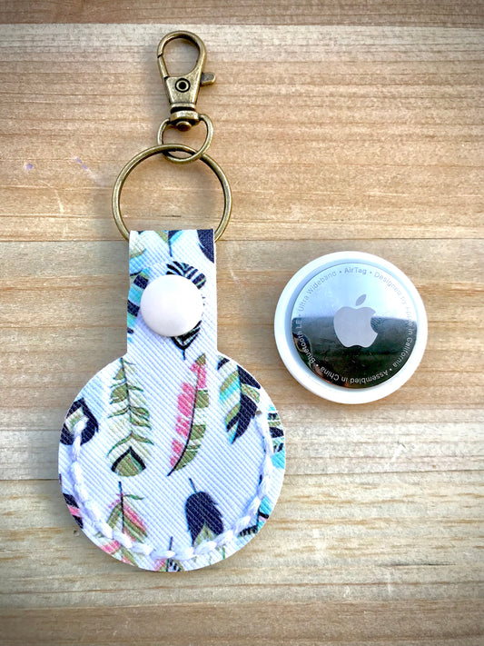 AirTag Holder Keychain - Feathers