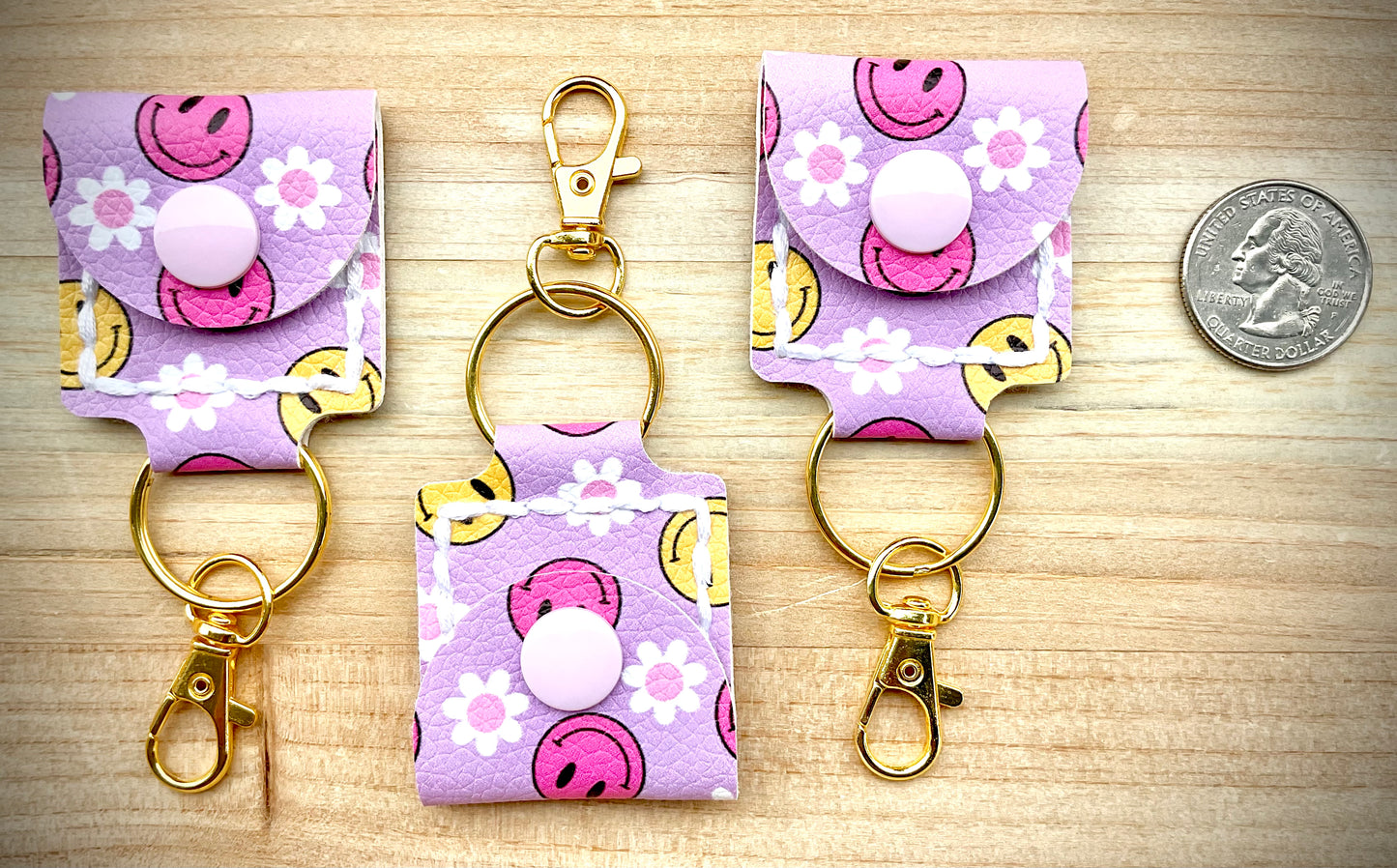Coin/Quarter Holder Keychain - Smiley Flowers