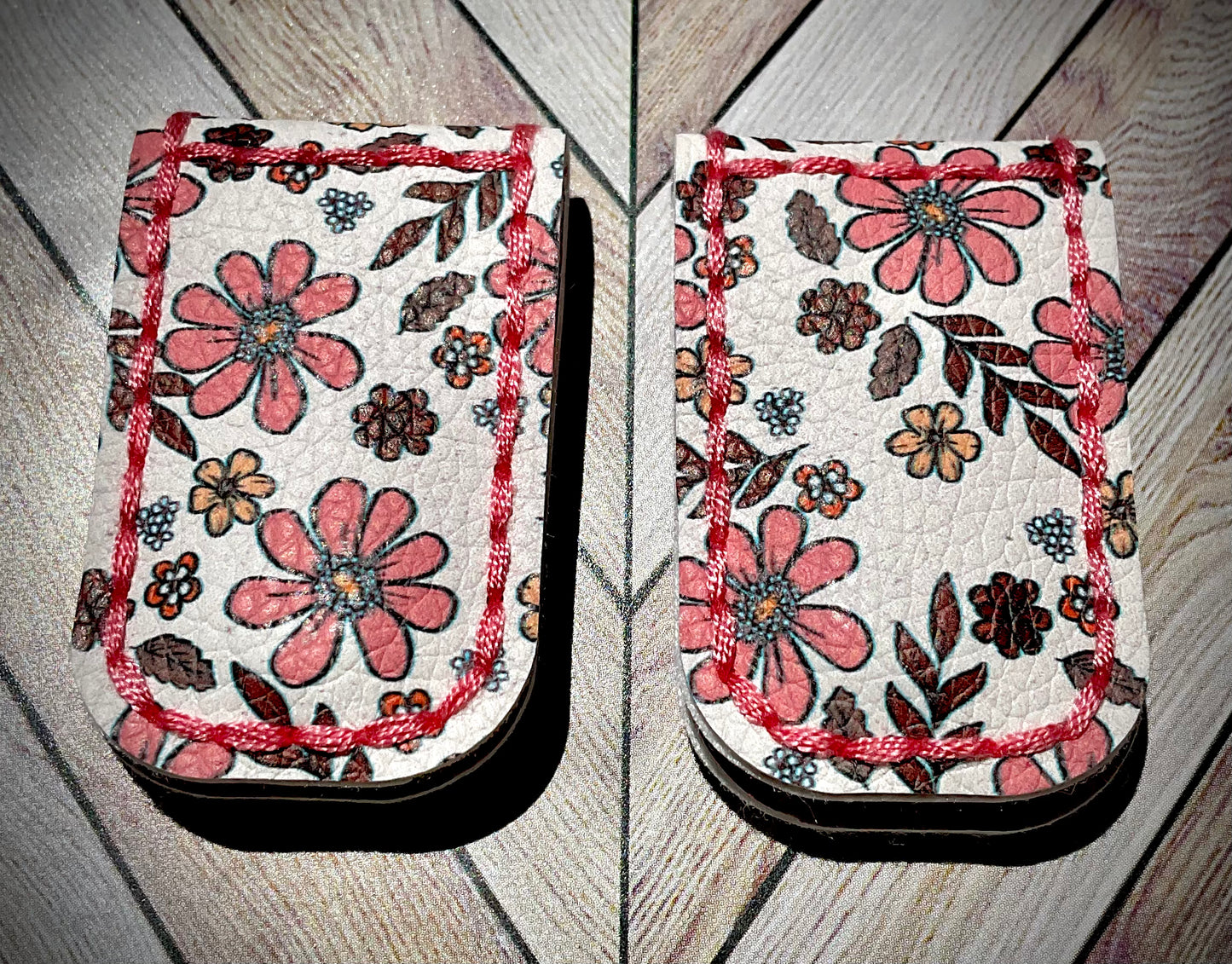 Magnetic Bookmark Neutral Summer Flowers