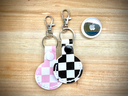 AirTag Holder Keychain - Checker Print