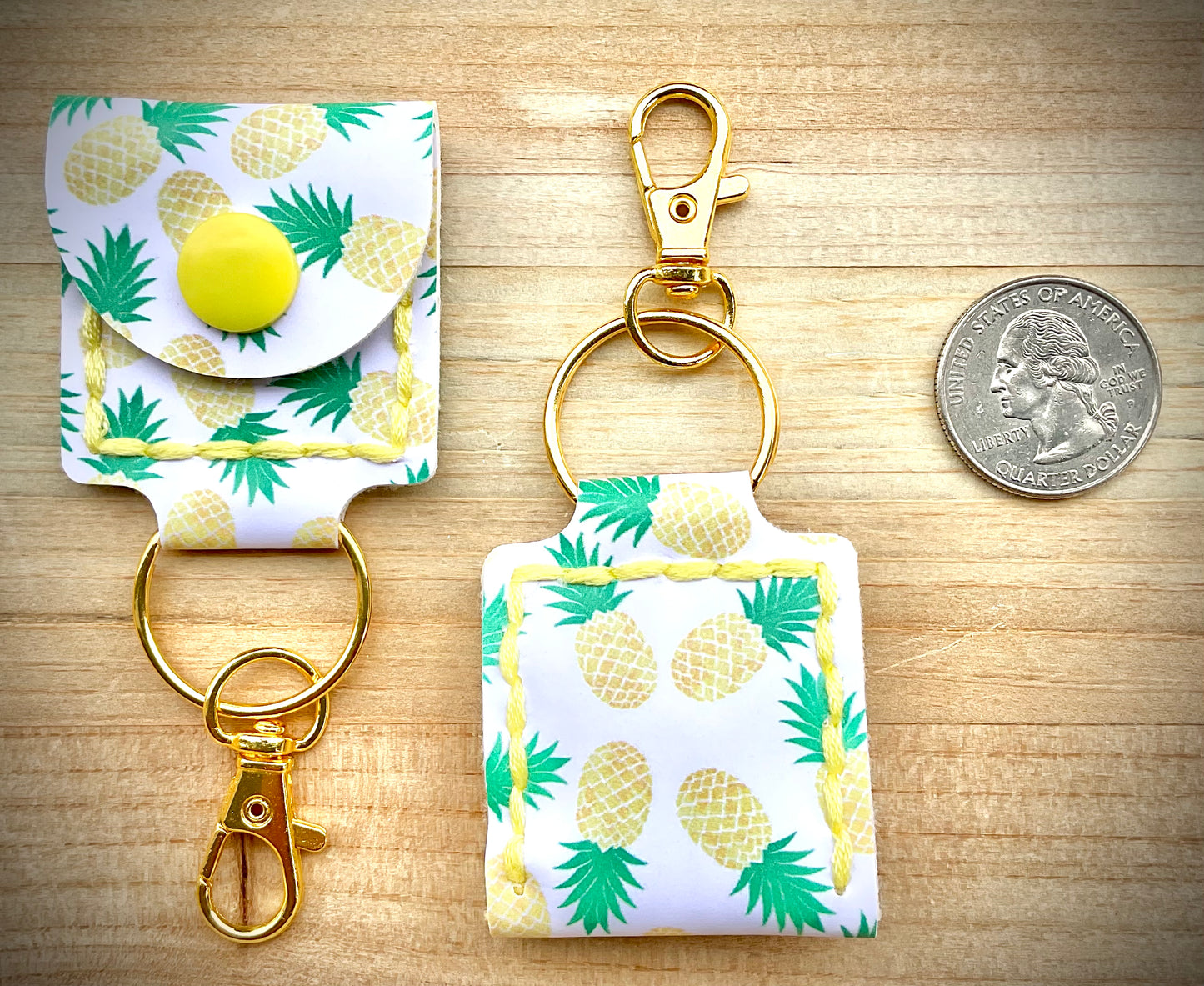 Coin/Quarter Holder Keychain - Pineapples